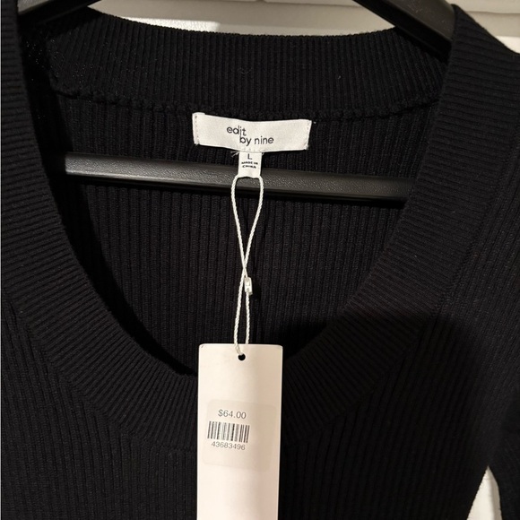 Elegant Black Long Sleeve Dress - Picture 3 of 6